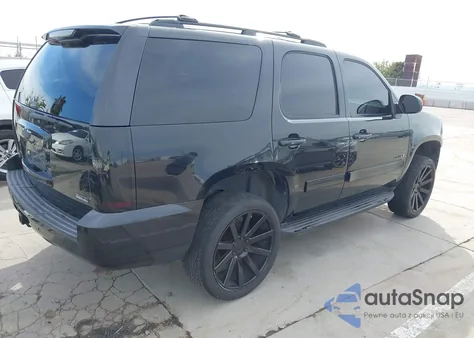 2011 Chevrolet Tahoe Ls z USA, uszkodzony, nr VIN 1GNSCAE03BR385543